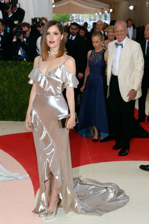 Rose Byrne in Ralph Lauren