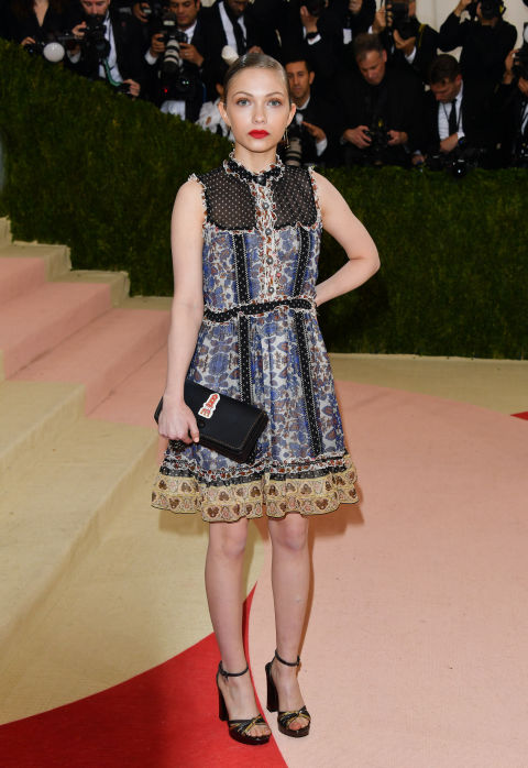 Tavi Gevinson in Coach 1941